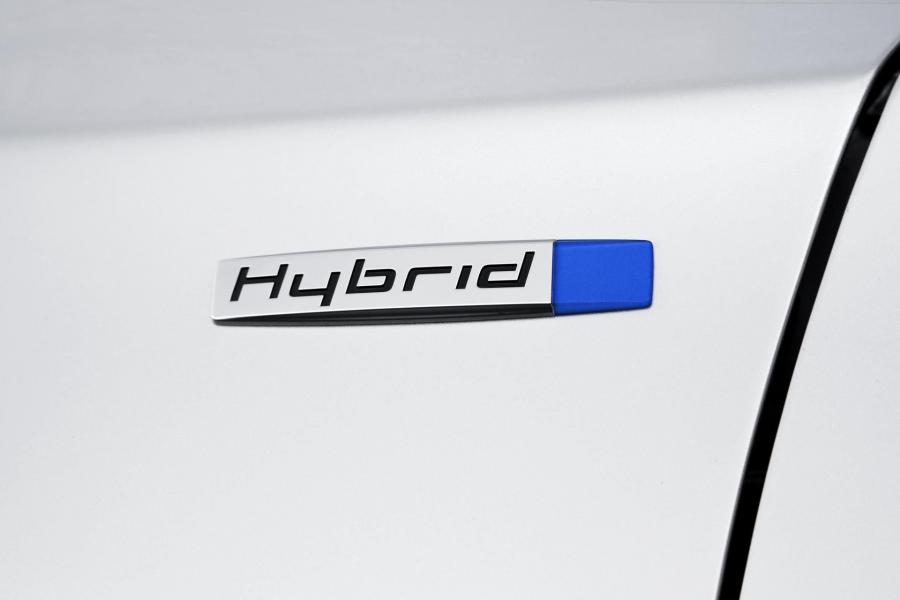 Логотип Acura ILX Hybrid (DE) 2012 года  (фото 3 из 60)